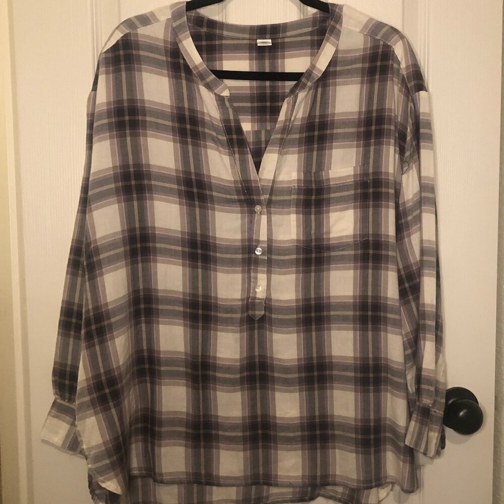 Old Navy plaid v-neck long-sleeve tunic style blouse‎ 1X - worn once